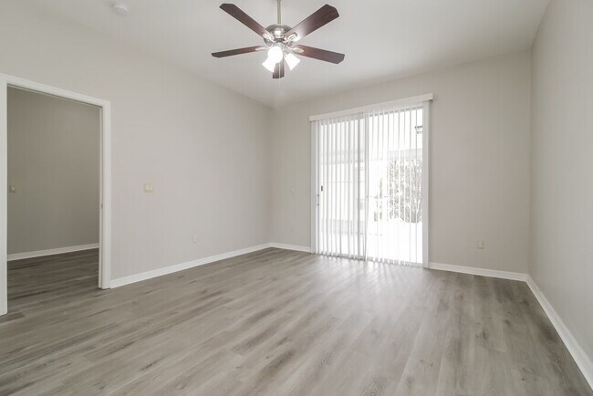 Building Photo - 131 Harwood Cir