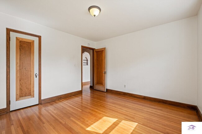 Building Photo - Charming 3 Bedroom Home in Convenient Omaha Location