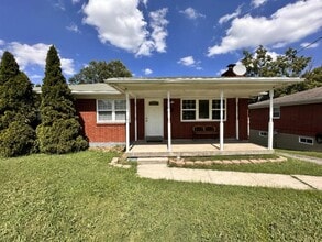 Building Photo - 7013 Billie Ln