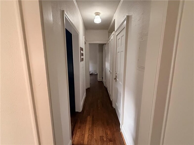 Building Photo - 71 Maddox Dr NE