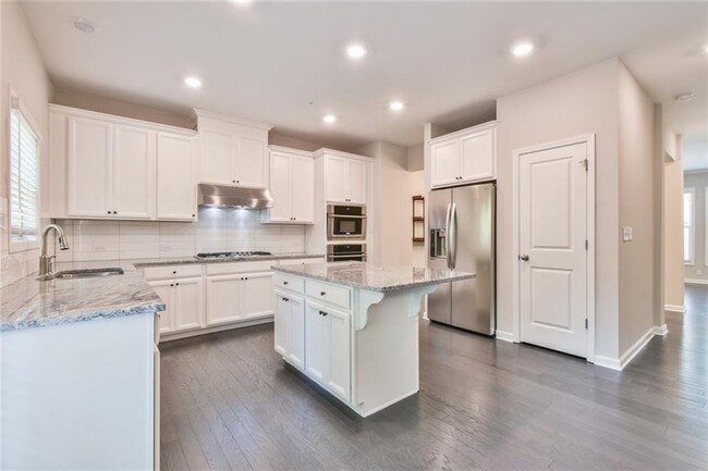 Building Photo - 377 Provenance Dr