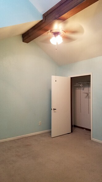 Building Photo - 4019 Chipola St