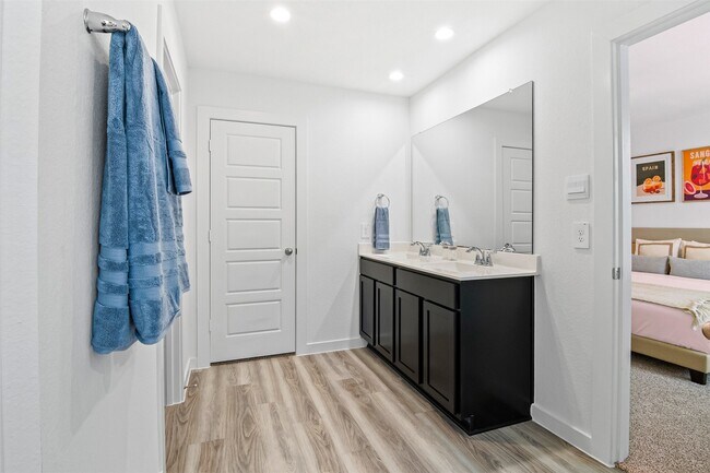 Building Photo - 3208 Rainwood Gate Dr