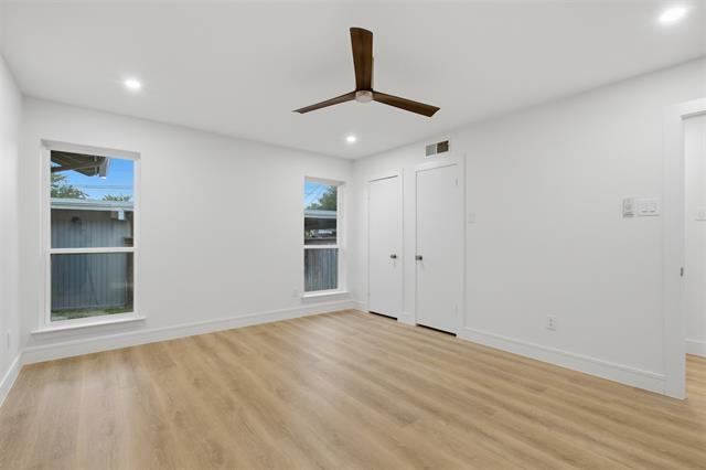 Building Photo - 7517 Meadow Oaks Dr