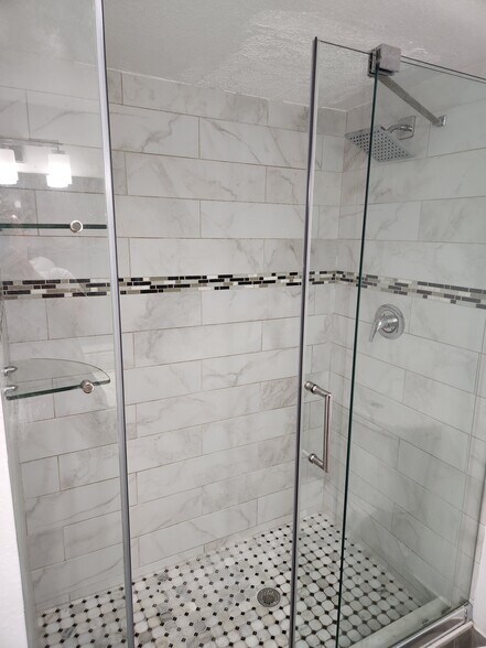 Bathroom 1 - 9143 SW 77th Ave