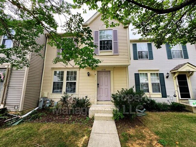 Primary Photo - 1232 Seminole Dr
