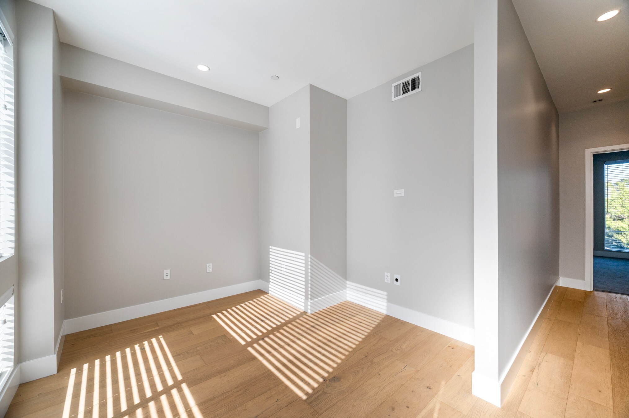 Building Photo - 1920 S Pacific Coast Hwy