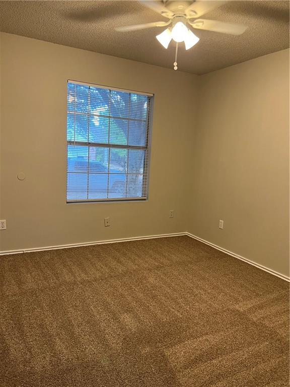 Building Photo - 901 Calico Dr