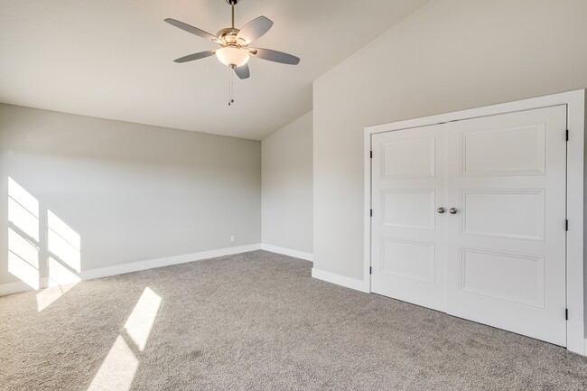 Building Photo - 8826 W Haylee St