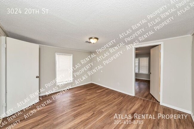 Building Photo - 3024 20th St