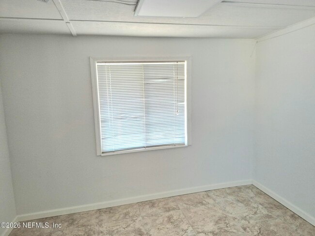 Building Photo - 5836 Sonora Dr W