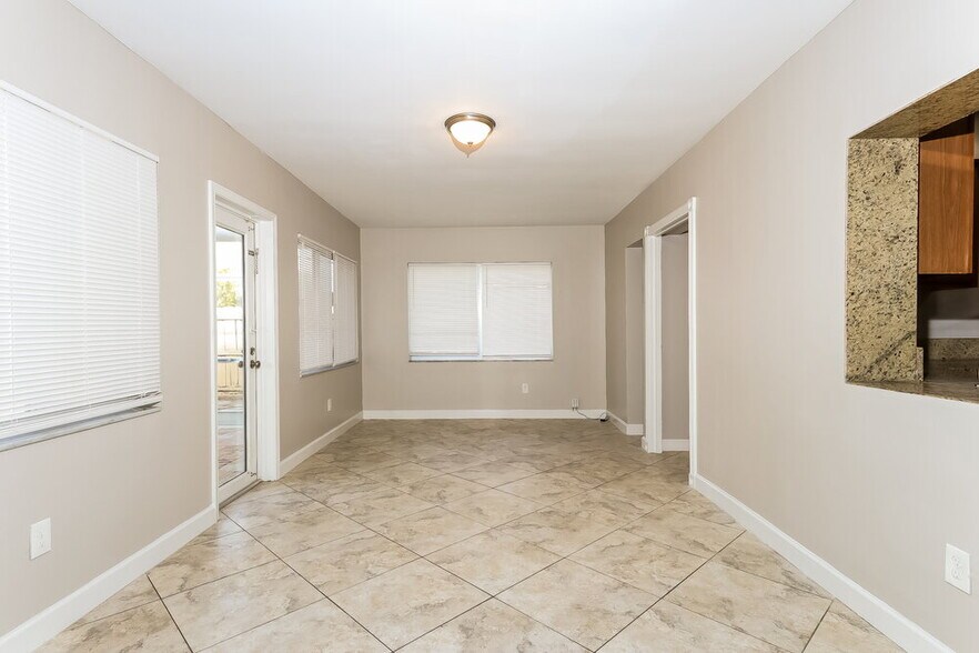 Building Photo - 22025 Flanders Ct