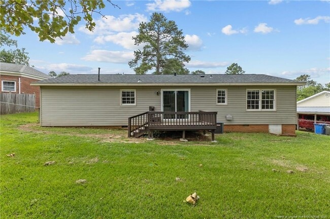 Building Photo - 7606 Sable Dr