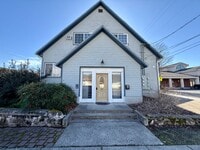 Building Photo - Keefer Studio