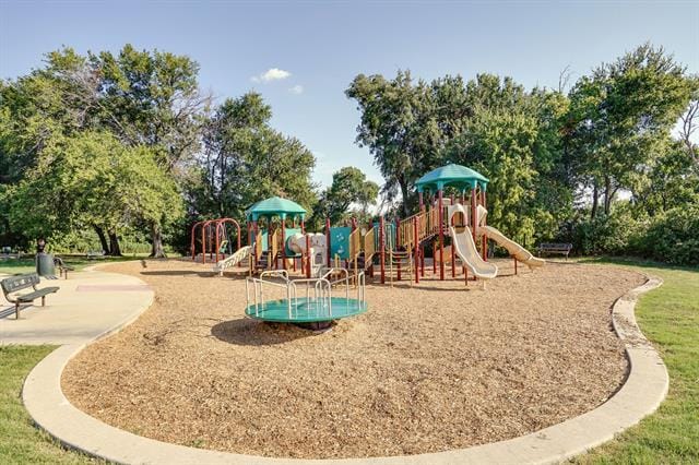Building Photo - 1901 Foxfield Way
