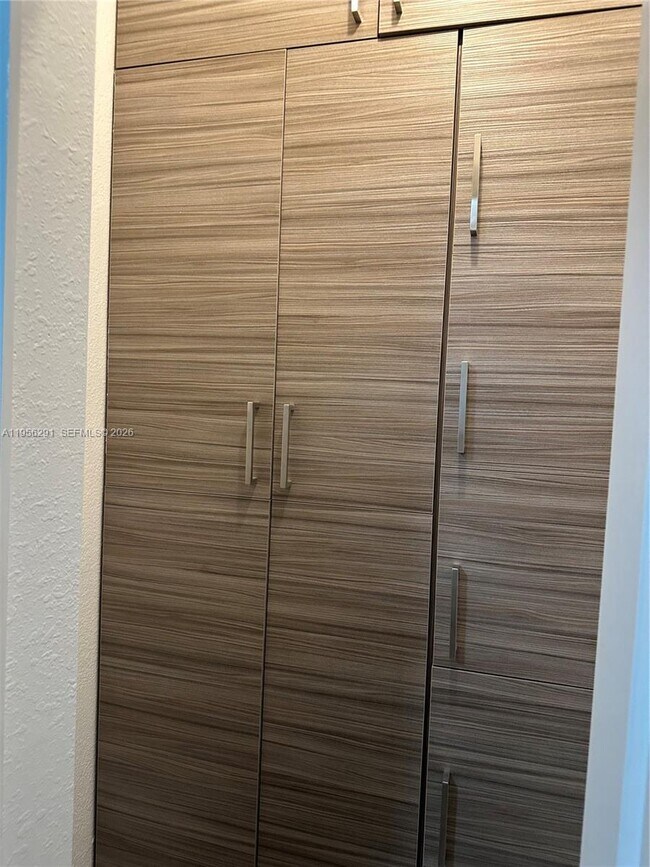 Building Photo - 8548 SW 166th Pl