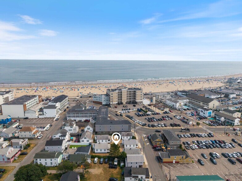 Building Photo - 2 Island Path