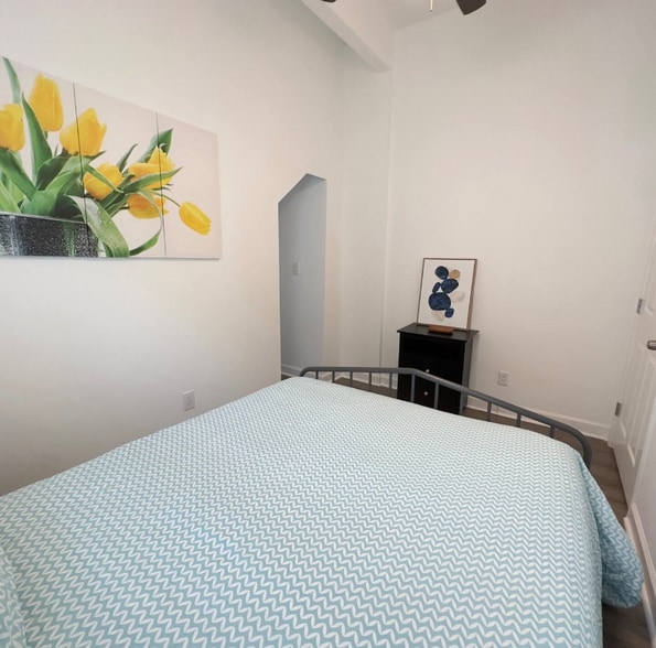 Building Photo - 2515 Erato St