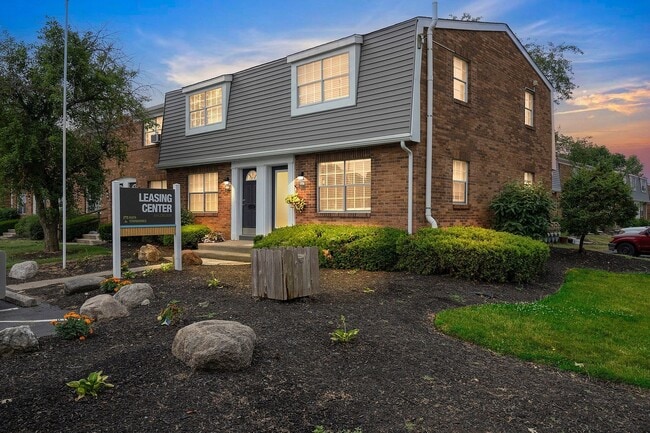 Building Photo - Napa Townhomes