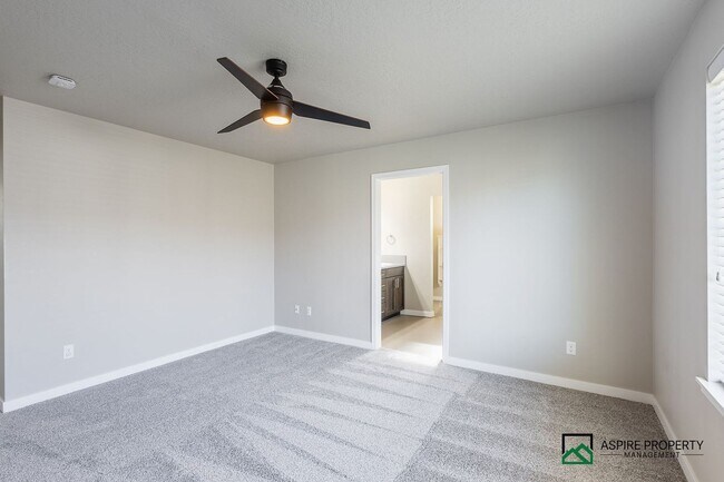 Building Photo - Heart of Meridian 4 Bed 3 Bath