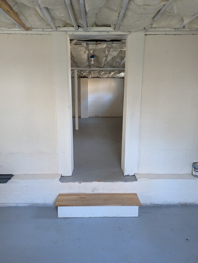 Building Photo - 1836 Perryville Rd