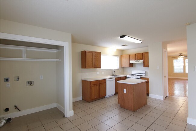 Building Photo - 6319 Torrance Elms Ct