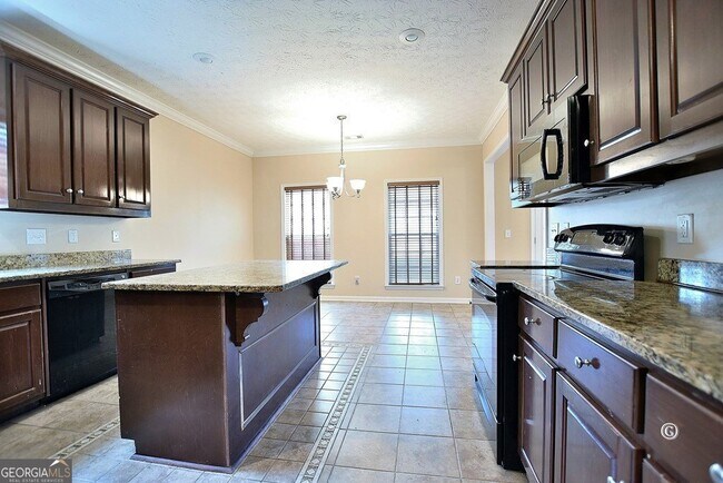 Building Photo - 7915 Green Glen Dr