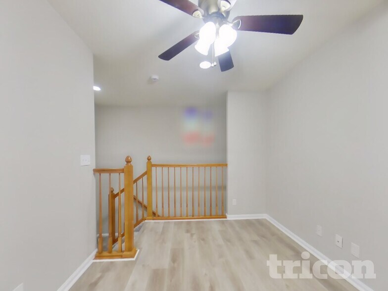 Building Photo - 6275 Wescroft Ave