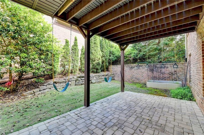 Building Photo - 11653 Parkside Ave