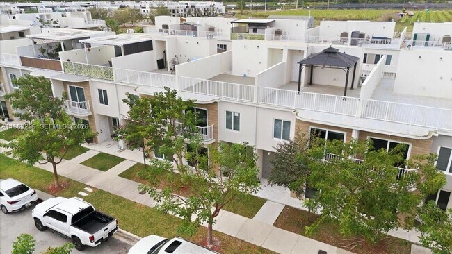 Building Photo - 25874 SW 144th Ct