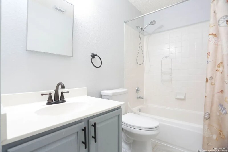 Building Photo - 2558 Ashley Oak Dr