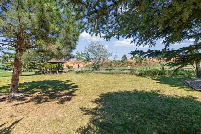 Building Photo - 3704 Meadowbrook Dr