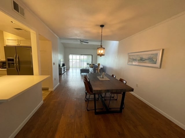 living room - 1510 Pelican Point Dr