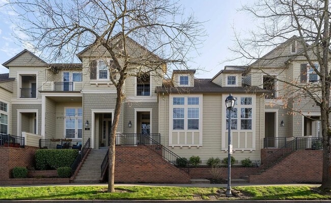 Building Photo - 6610 NE Rosebay Dr