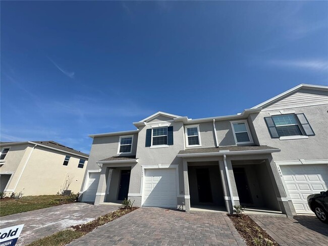 Building Photo - 1492 Isleta Lp