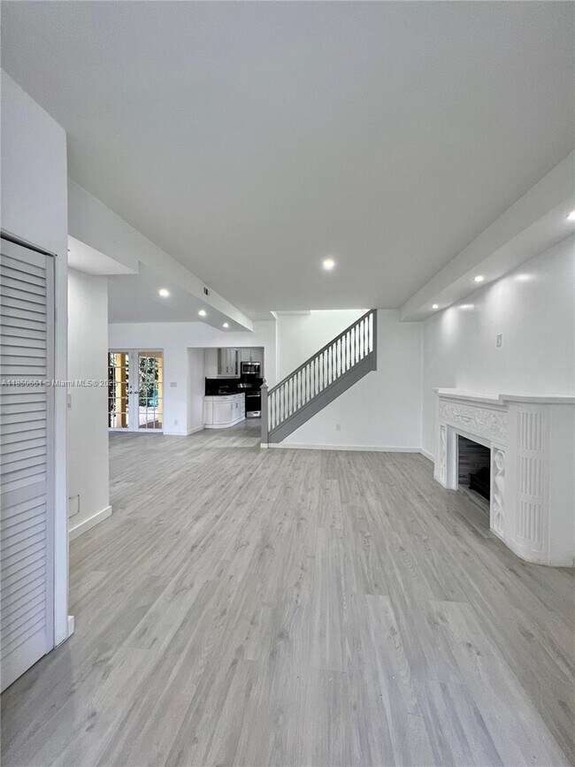 Building Photo - 1336 SW 14th St