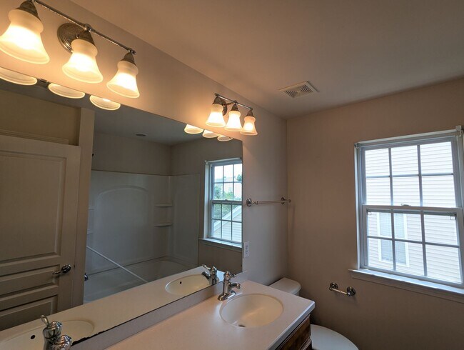 Building Photo - 10787 Edgepine Ln NW