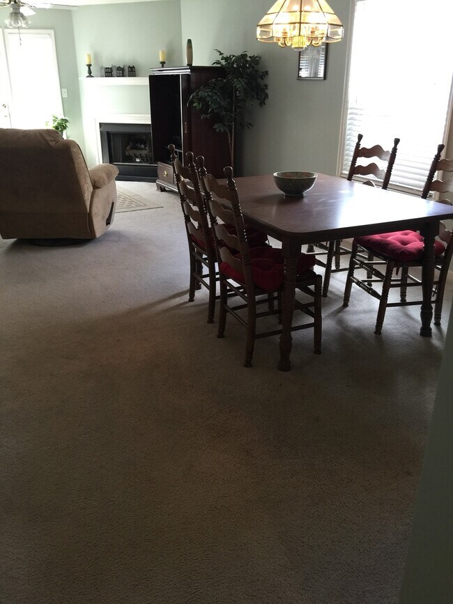 Building Photo - Furnished 2 Bed, 2 Bath Condo