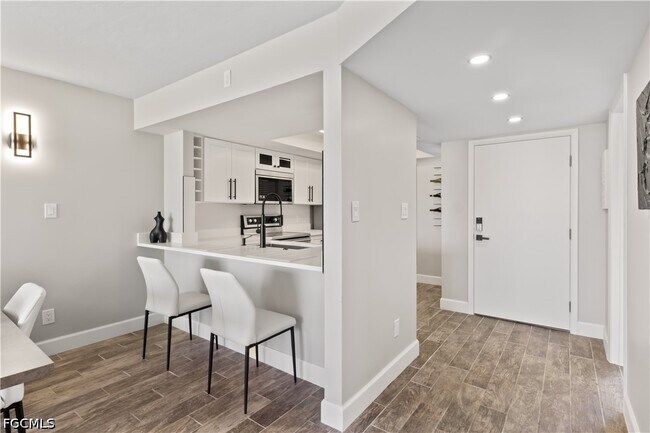 Building Photo - 25804 Cockleshell Dr