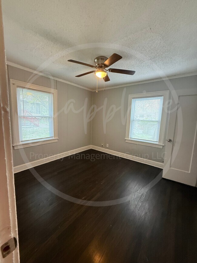 Building Photo - 5410 Euclid Ave E