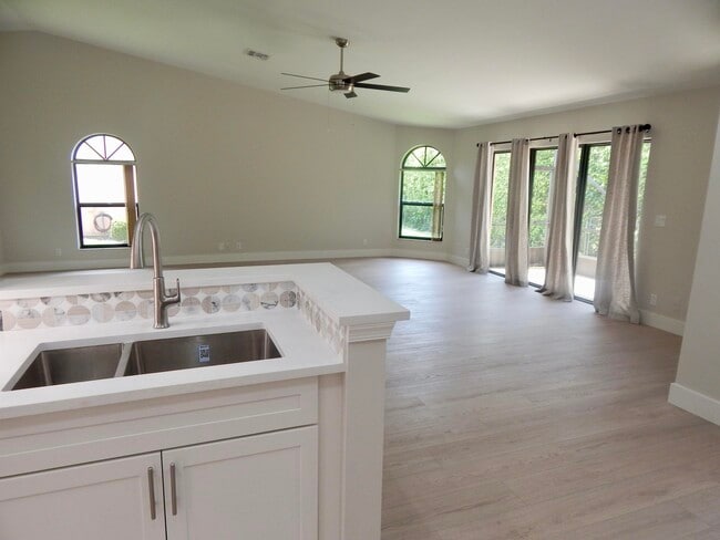 Building Photo - 22864 Marbella Cir