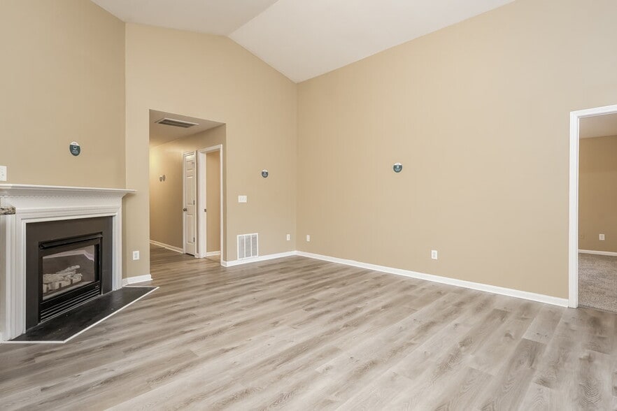 Building Photo - 3770 Thornaby Cir