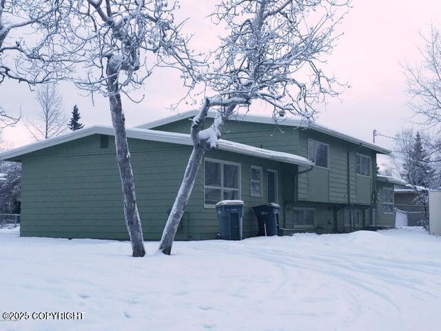 Building Photo - 1510 Summit View St