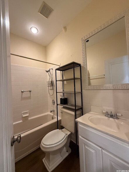 Building Photo - 402 W Elsmere Pl