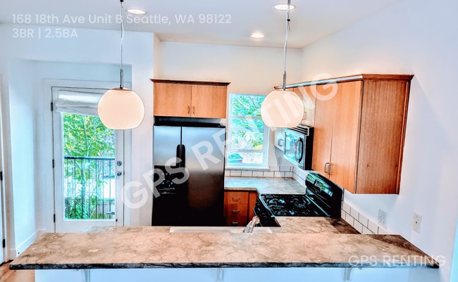 Building Photo - 168 18th Ave