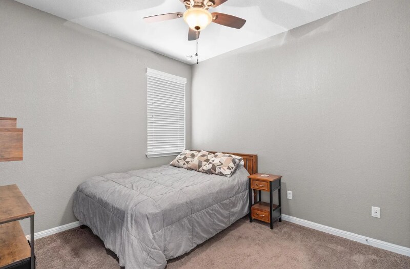 Building Photo - 1608 Torre St