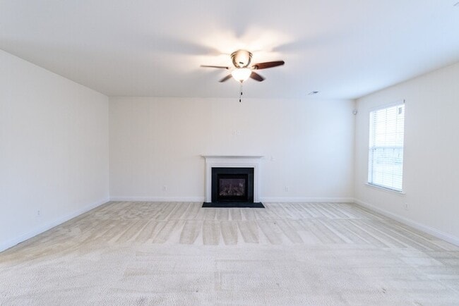 Building Photo - Beautiful home in Cleveland Springs