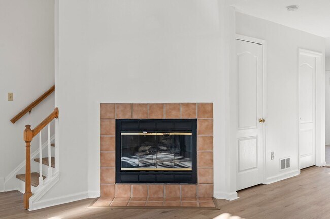 Building Photo - Beautifully Renovated Townhome in The Ridings at Brookside – Macungie