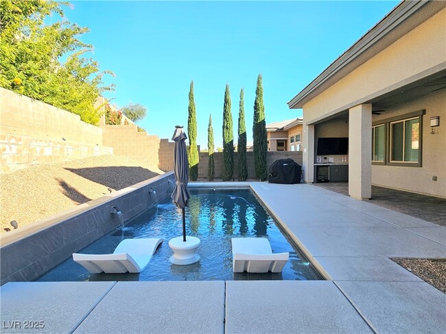 Building Photo - 12374 Skyracer Dr