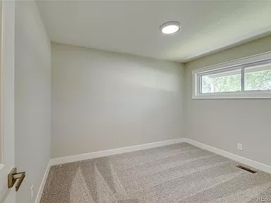 Building Photo - 39 Otowi Dr